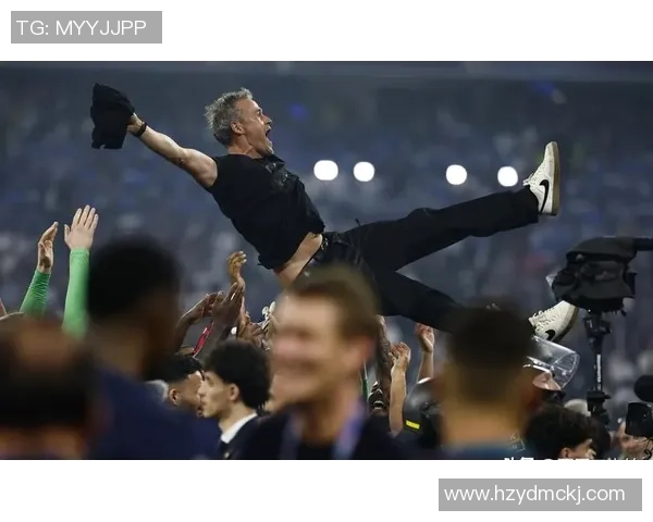 巴黎足球明星闪耀赛场 探秘他们背后的辉煌与挑战